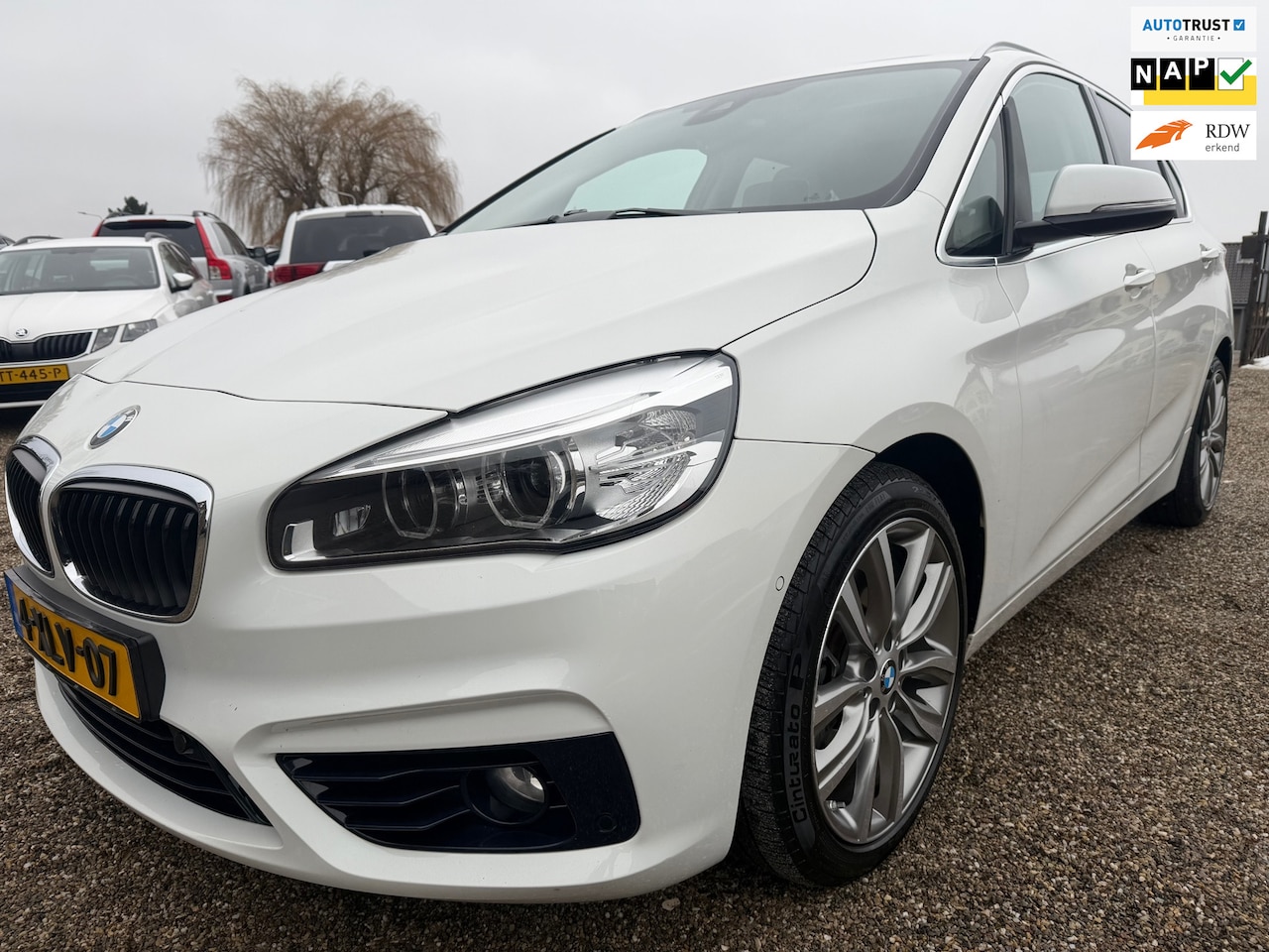 BMW 2-serie Active Tourer - 225i High Executive BomVol Opties Dealer Onderhouden Snelle Uitvoering - AutoWereld.nl