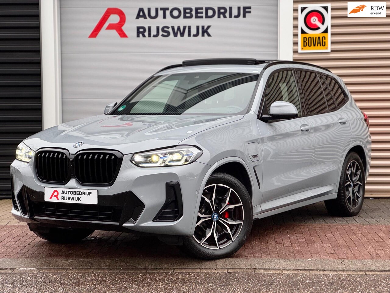 BMW X3 - XDrive30e High Executive Pano/Laser/Sfeer/Camera - AutoWereld.nl