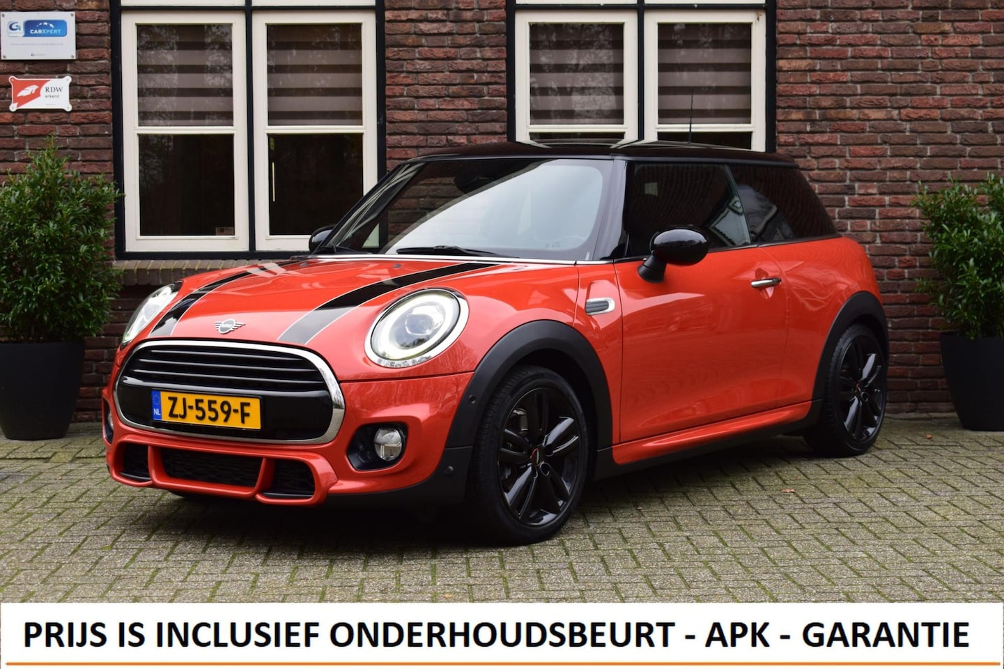 MINI John Cooper Works - Cooper 1.5 | JCW | Keyless | PDC | Solaris Orange - AutoWereld.nl