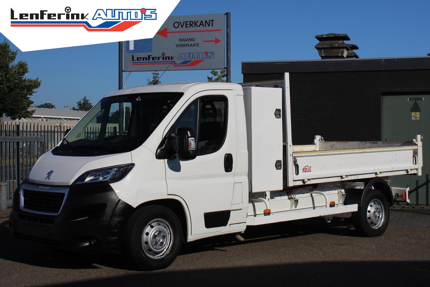 Peugeot Boxer - 2.0 HDI 130 pk L4 Kipper Airco, Navi Cruise Control, LxBxH 300x200x40 cm - AutoWereld.nl