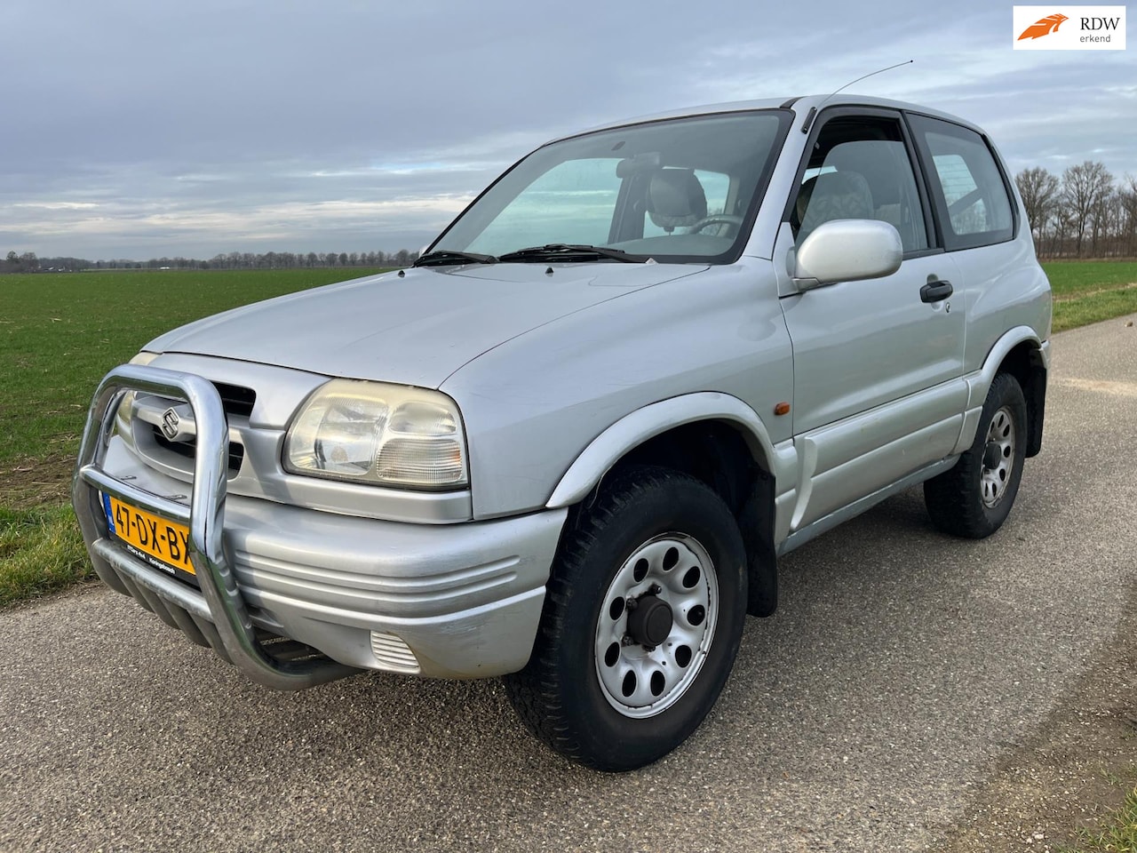 Suzuki Grand Vitara - 2.0 Metal Top |4x4|CROSS|EXPORT - AutoWereld.nl