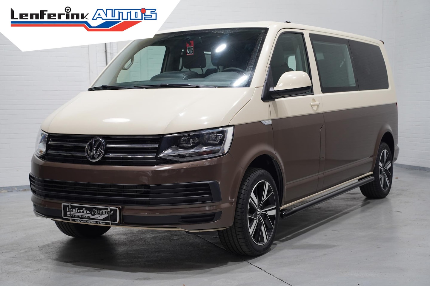 Volkswagen Transporter - 2.0 TDI 150 pk Dubbel Cabine Lang Airco ECC, Camera, 18" LMV, LED Koplampen, Sidebars, 6-Z - AutoWereld.nl