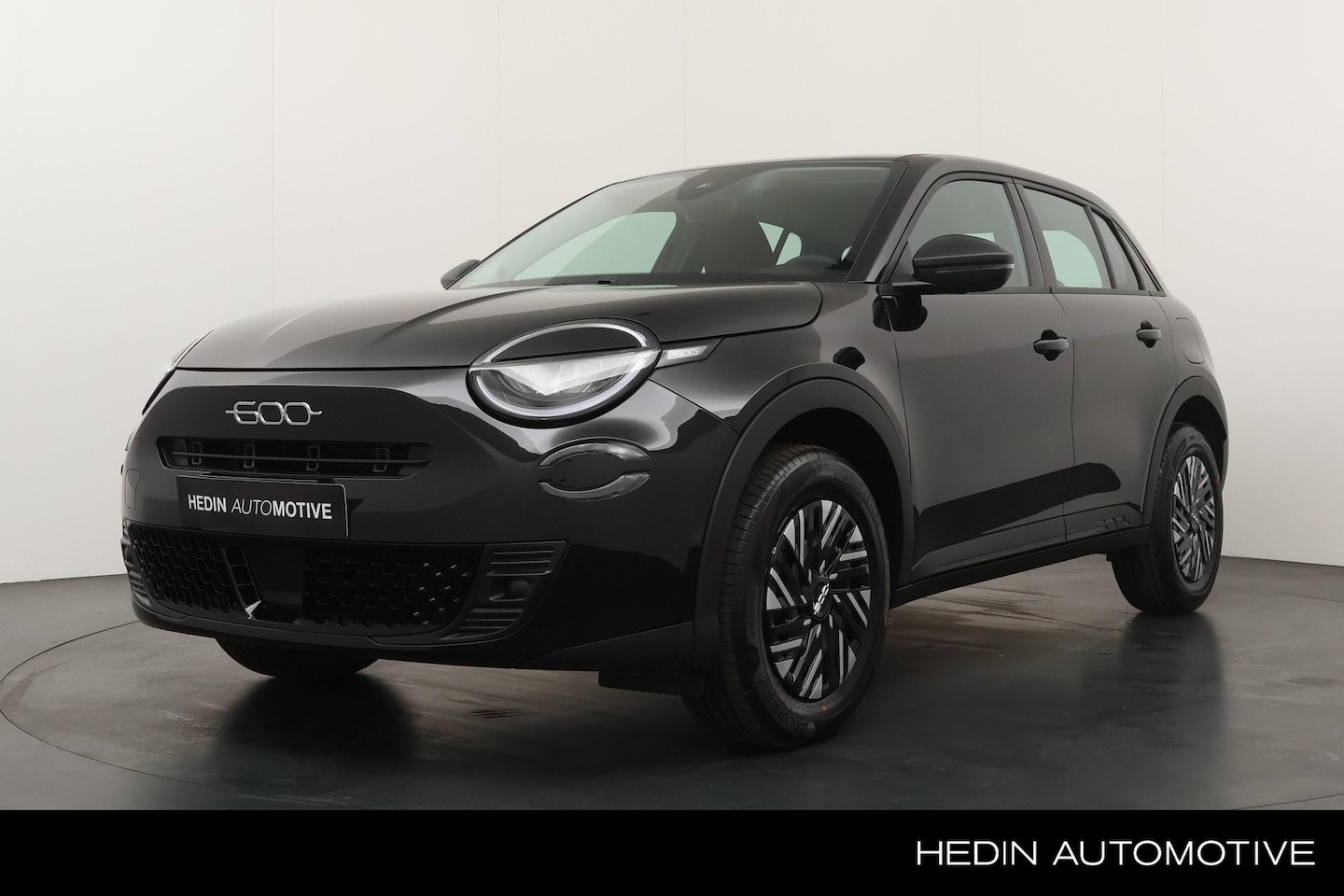 Fiat 600 - 1.2 Hybrid Urban | Airco | Apple Carplay & Android Auto | Stoelverwarming | Cruise control - AutoWereld.nl