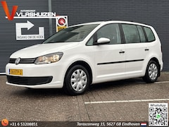 Volkswagen Touran - 1.6 TDI Trendline BlueMotion DSG Automaat | Airco | Cruise | Navi | Trekhaak |
