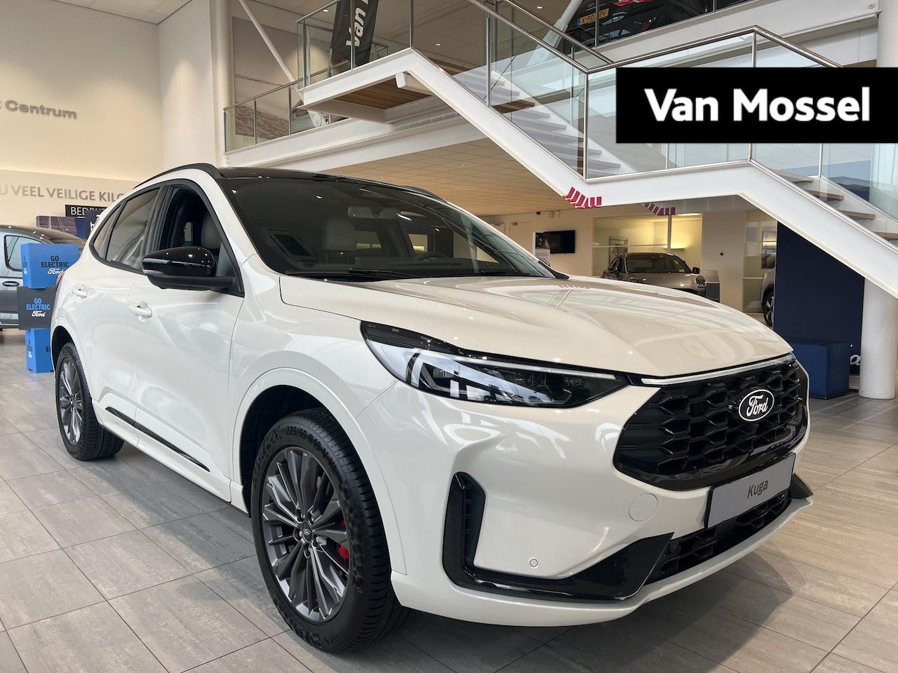 Ford Kuga - 2.5 PHEV Sound Edition | Beperkte oplage! | Matrix-led | Elek. Trekhaak | B&O premium | Zw - AutoWereld.nl