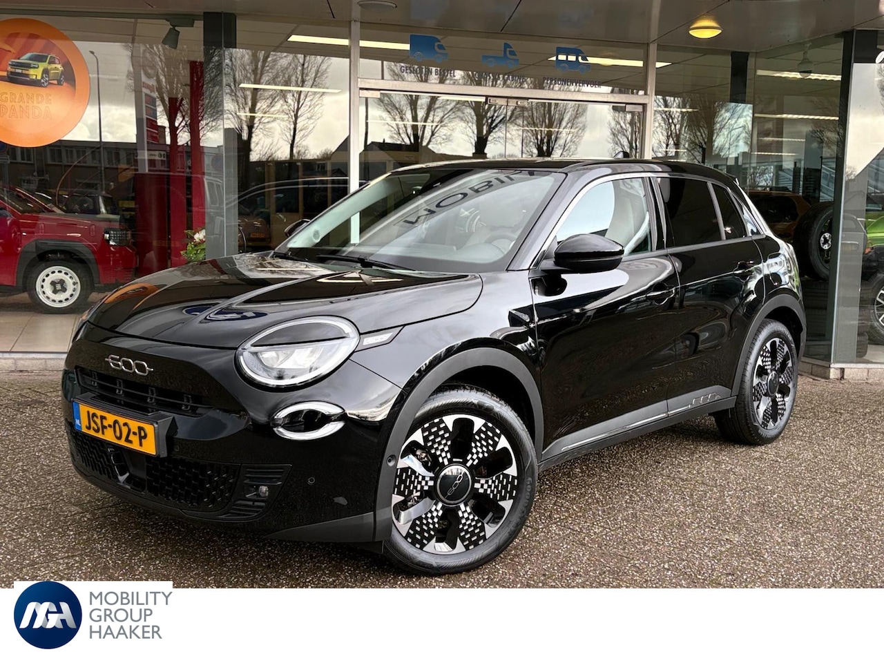 Fiat 600 - 1.2 Hybrid La Prima | Stoelverwarming | Carplay | Leer | Camera | Massage | - AutoWereld.nl