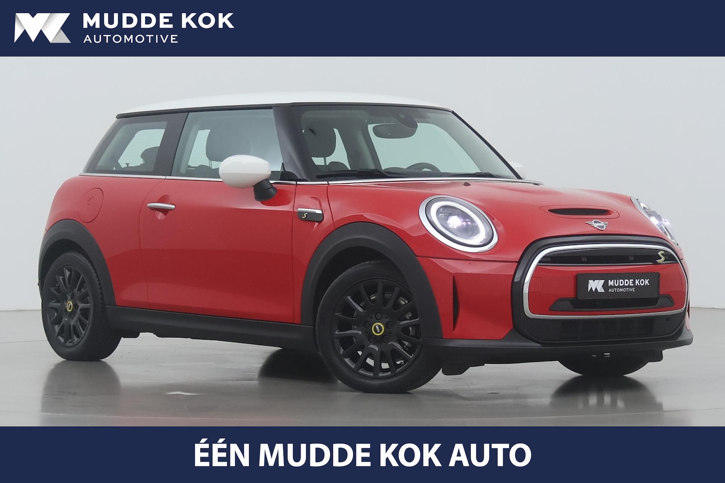 MINI Cooper - Classic 33 kWh | Half Leder | Stoelverwarming | LED | Navigatie | PDC A - AutoWereld.nl
