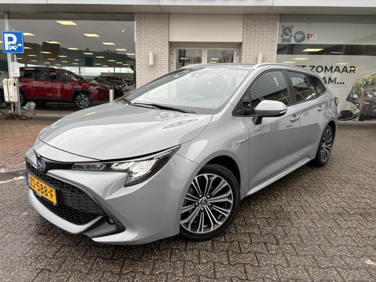 Toyota Corolla Touring Sports - 1.8 Hybrid First Edition | Apple Carplay/Android auto | Navi | - AutoWereld.nl