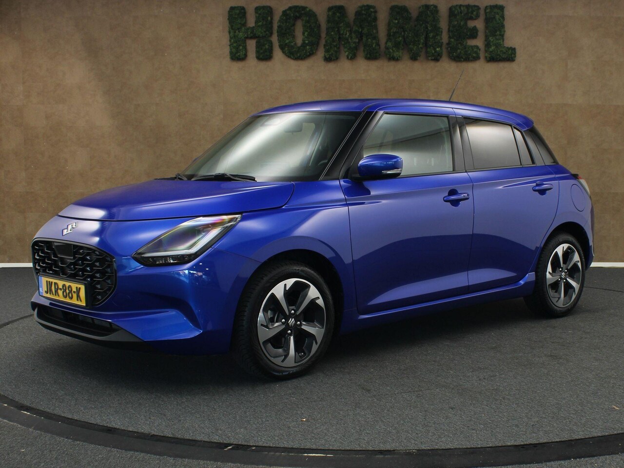Suzuki Swift - 1.2 Style Smart Hybrid -  CLIMATE CONTROL - NAVIGATIE - PARKEERSENSOREN ACHTER - 16 INCH L - AutoWereld.nl