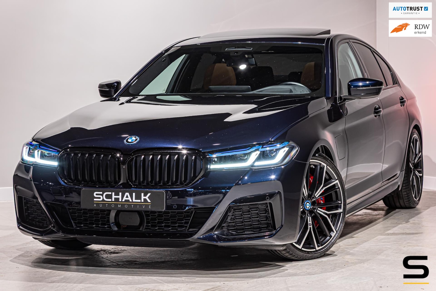 BMW 5-serie - 545e xDrive|M-sport|Pano|H&K|Laser|Full options - AutoWereld.nl