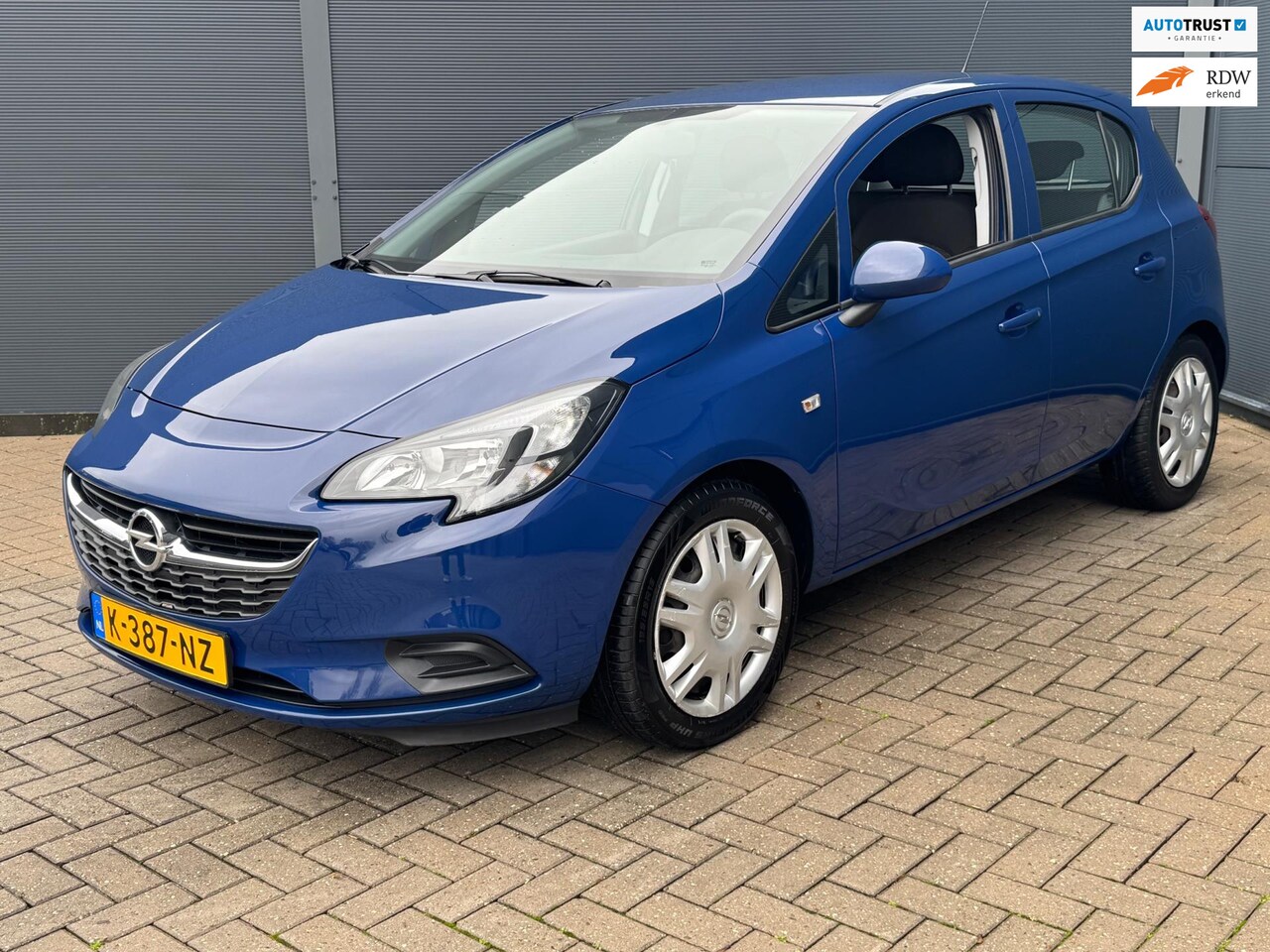 Opel Corsa - 1.2i Airco - AutoWereld.nl