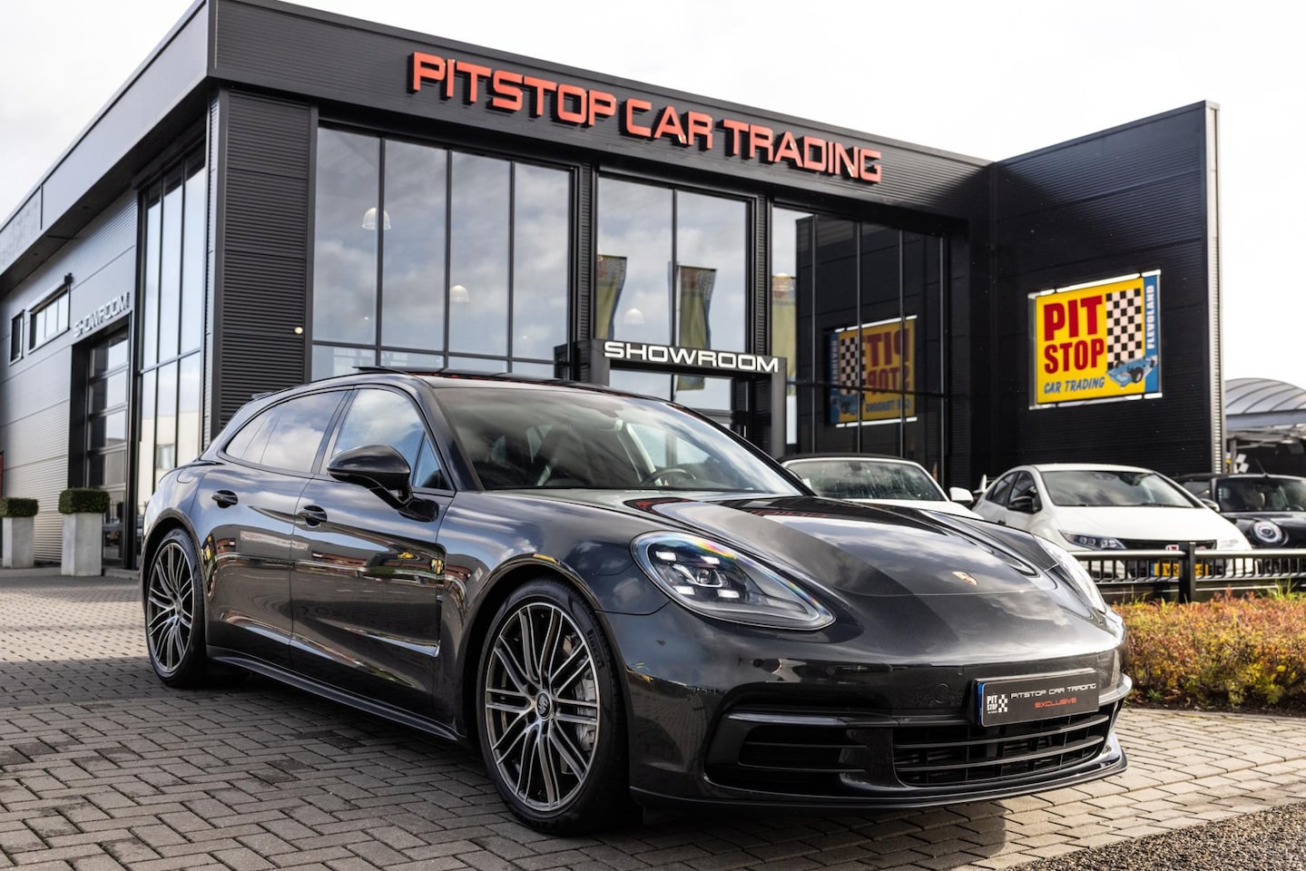Porsche Panamera Sport Turismo - 3.0 4 3.0 4, 331 PK, Pano, Luchtvering, PDLS! - AutoWereld.nl
