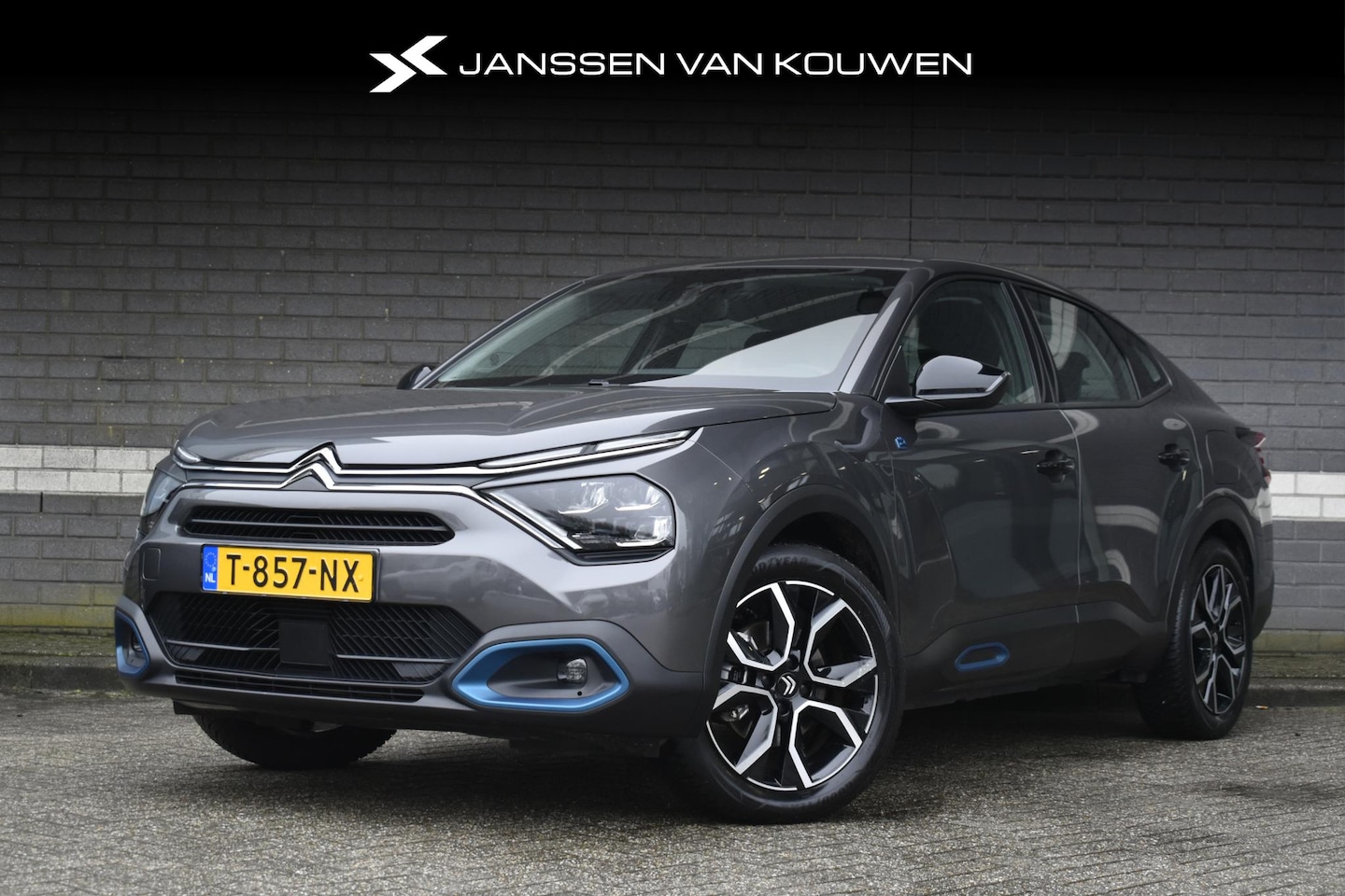 Citroën Ë-C4 X - Feel 50 kWh / Navi / Carplay / 18" LMW / Private Lease €334,- P/M - AutoWereld.nl