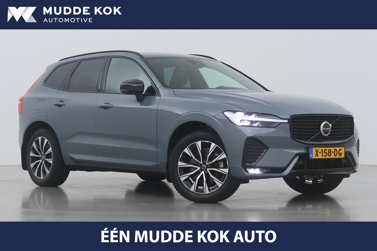 Volvo XC60 - B4 Plus Dark | ACC | BLIS | Trekhaak | Stoelverwarming | Keyless | Camera - AutoWereld.nl