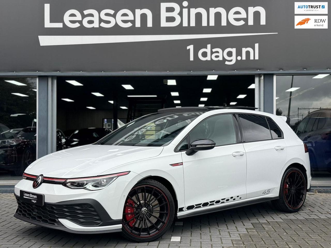 Volkswagen Golf - 2.0 TSI GTI 45 EDITION|PANO|AKRAPOVIC - AutoWereld.nl