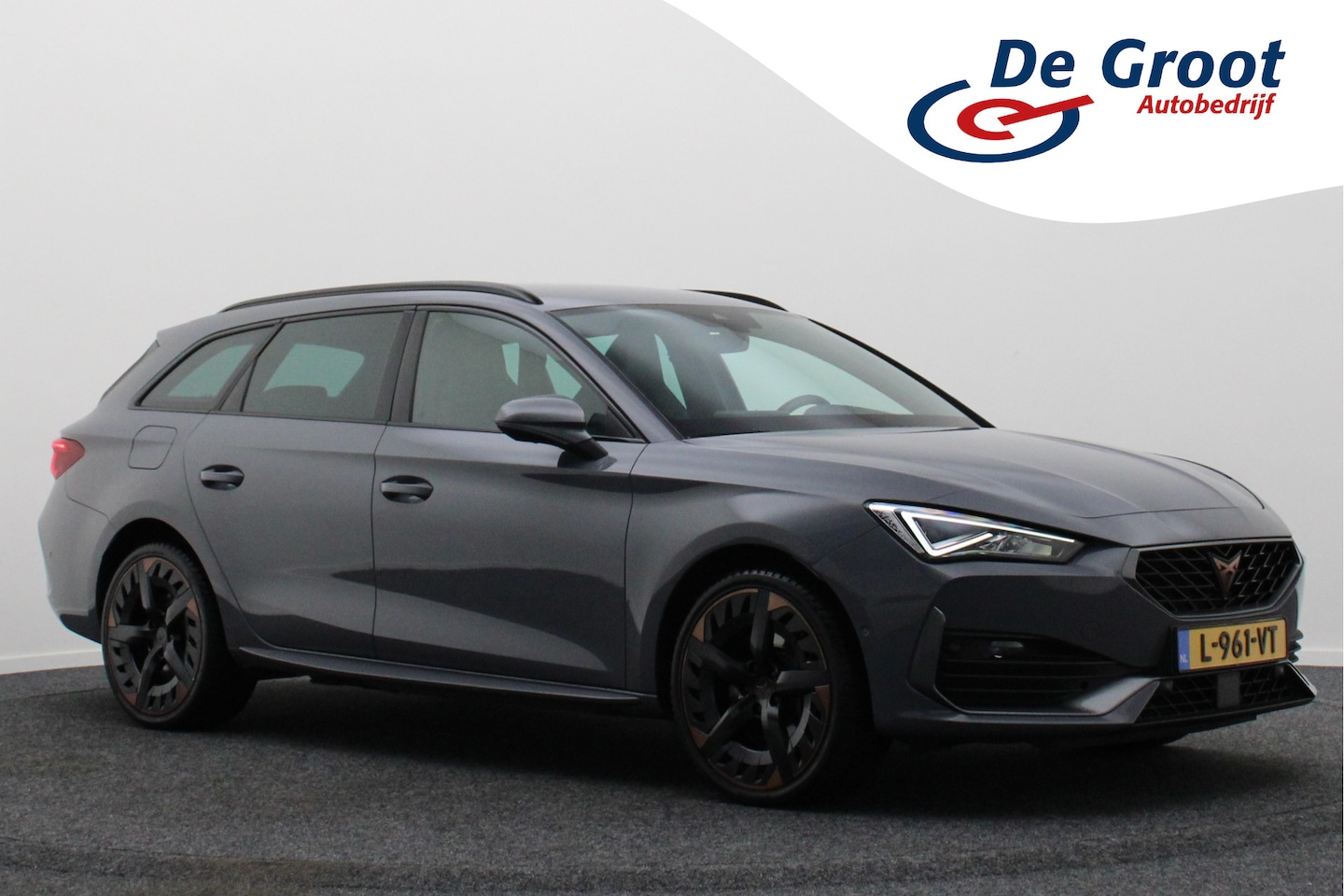 CUPRA Leon Sportstourer - 1.4 e-Hybrid VZ Adrenaline - AutoWereld.nl