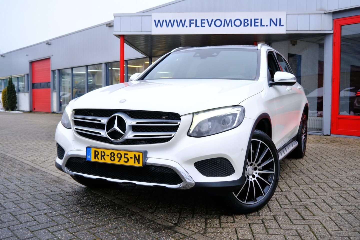 Mercedes-Benz GLC-klasse - 250 4MATIC Edition 1 Aut. Pano|Burmester|Half leder|Clima|Navi - AutoWereld.nl