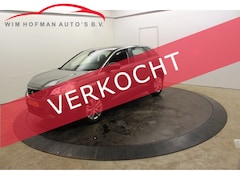 Peugeot 3008 - 1.2 PureTech Blue Lease Executive Trekhaak Distributie Nieuw Navi Parkeersensoren