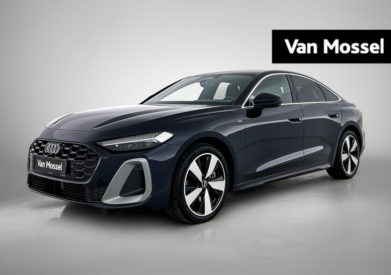 Audi A5 Limousine - 2.0 e-hybrid quattro S edition 299 PK | camera | Adaptieve cruise assistent | Matrix | Com - AutoWereld.nl