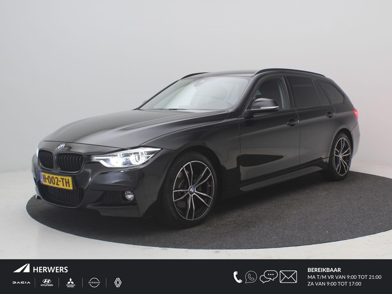 BMW 3-serie Touring - 330i xDrive High Executive 8AT AUTOMAAT / 252PK / AWD / Navigatie / Parkeersensoren Voor & - AutoWereld.nl