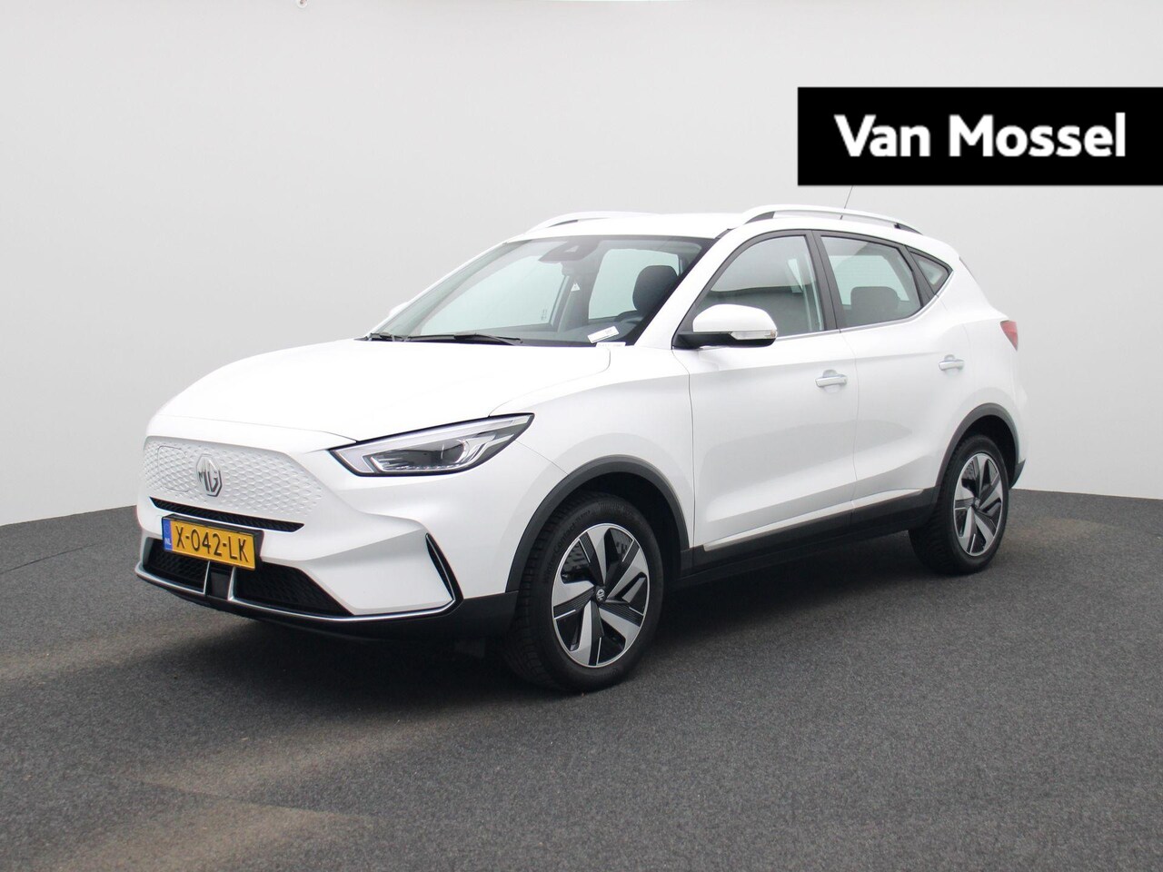 MG ZS - EV Long Range Comfort 70 kWh | Apple Carplay/Android Auto | Cruise Control Adaptief | Trek - AutoWereld.nl
