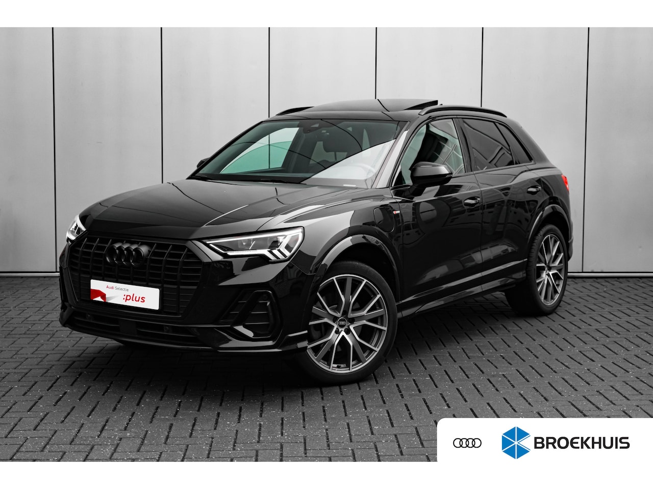 Audi Q3 - 45 TFSI e S edition 245PK | Panoramadak | Stoelverwarming | Comfort sleutel | Privacy Glas - AutoWereld.nl