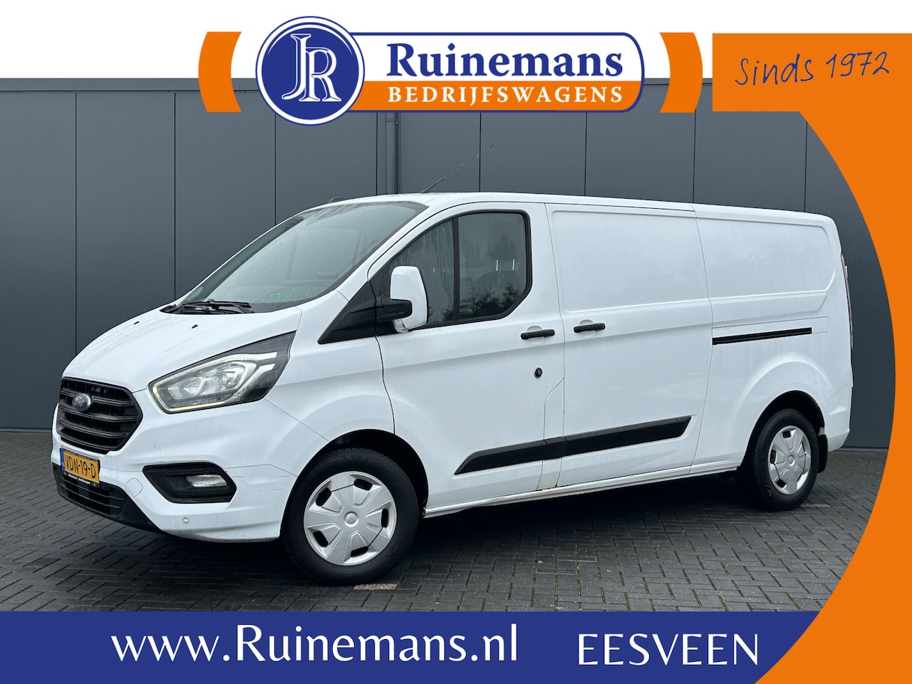 Ford Transit Custom - 2.0 TDCI 130 PK / L2H1 / 2.800 KG AHG / 1e EIG. / 2x SCHUIFDEUR / TREKHAAK / CAMERA / AIRC - AutoWereld.nl