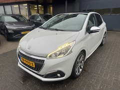 Peugeot 208 - 1.2 Première AUTOMAAT PANO CAMERA TREKHAAK