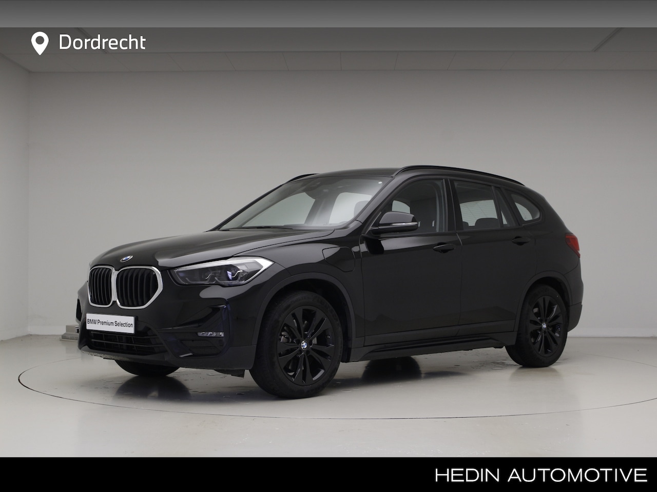 BMW X1 - xDrive25e Sportline | Hifi | Head-Up | Stoelverwarming  | 2 jaar BMW Garantie - AutoWereld.nl