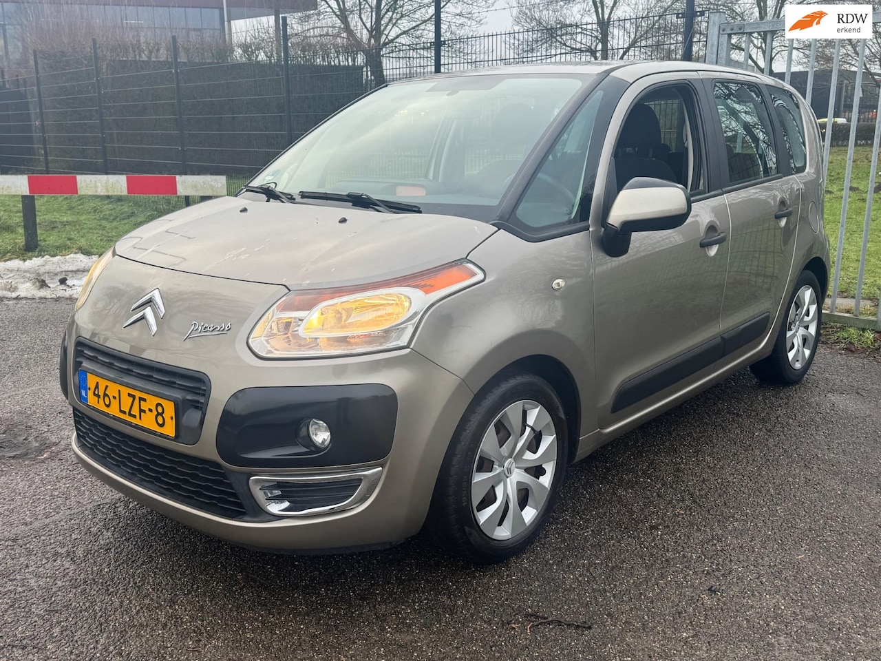 Citroën C3 Picasso - 1.4 VTi Aura Airco NAP Trekhaak NW APK - AutoWereld.nl