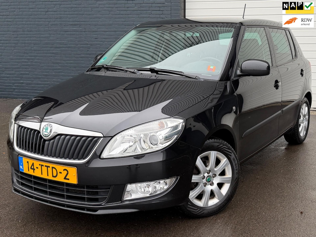 Skoda Fabia - 1.2 TSI Ambition AIRCO/XENOX/LMV/CRUISE/NAP - AutoWereld.nl