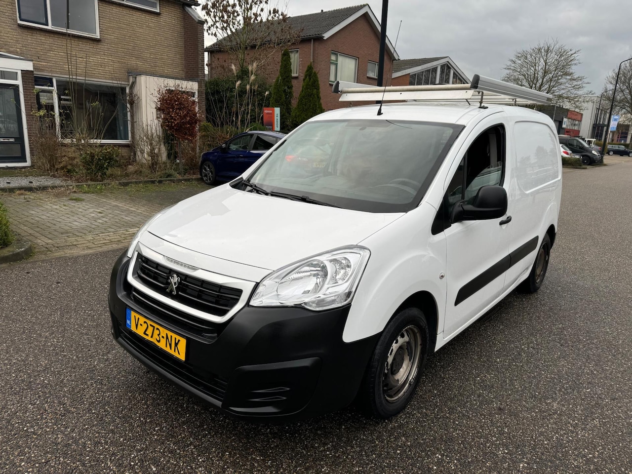 Peugeot Partner - 120 1.6 BlueHDi 75 L1 Pro 120 1.6 BlueHDi 75 L1 Pro - AutoWereld.nl