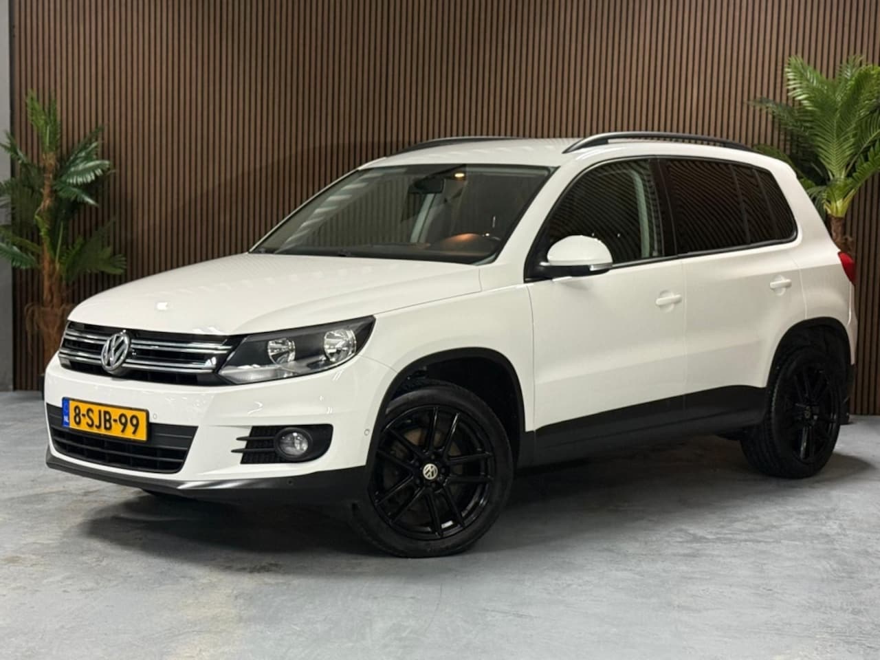 Volkswagen Tiguan - 1.4 TSI Sport&Style - AutoWereld.nl