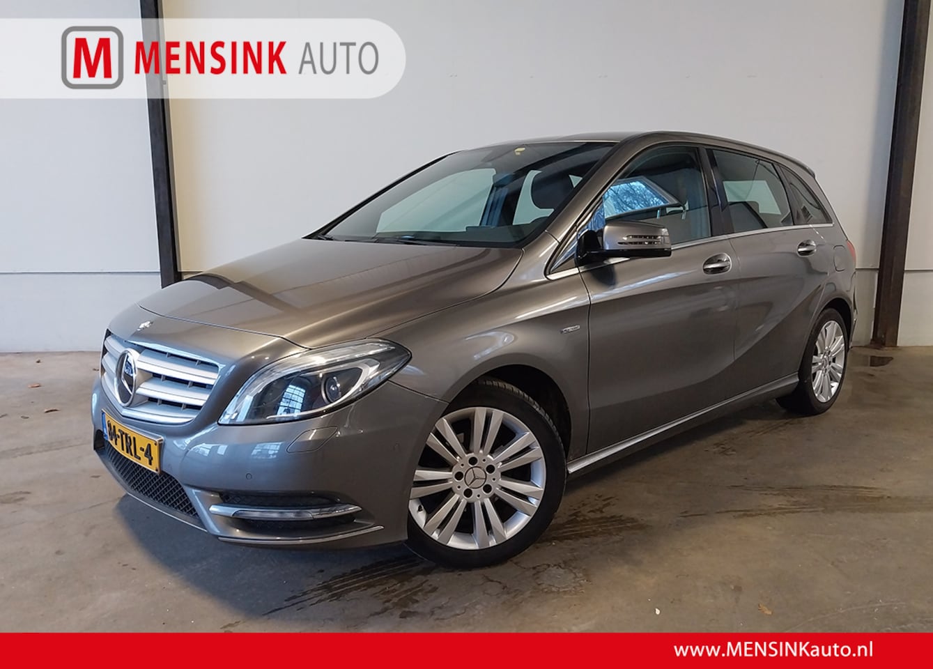 Mercedes-Benz B-klasse - 180 Ambition XENON LEER LED NAVI CRUISE ECC TREKHAAK - AutoWereld.nl