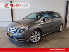 Mercedes-Benz B-klasse - 180 Ambition XENON LEER LED NAVI CRUISE ECC TREKHAAK