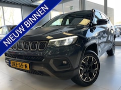 Jeep Compass - 4xe 240 Plug-in Hybrid Electric Trailhawk | Camera | Parkeersensoren voor en achter Meer f