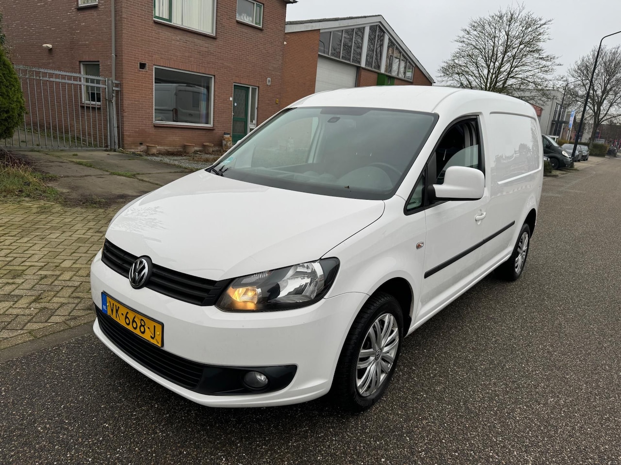 Volkswagen Caddy Maxi - 1.6 TDI BMT - AutoWereld.nl