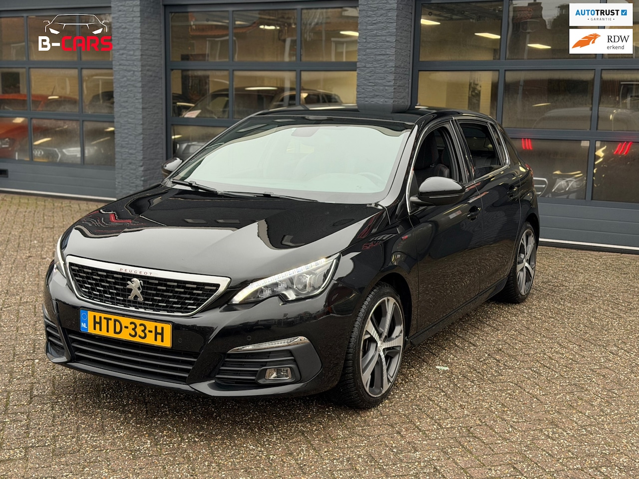 Peugeot 308 - 1.2 PureTech Allure GT-Line|Pano|Automaat|Navi|Carplay| - AutoWereld.nl