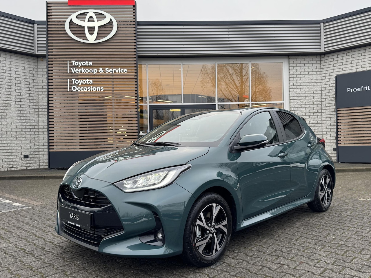 Toyota Yaris - HYBRID 115 DYNAMIC NIEUW & DIRECT LEVERBAAR!!! STOEL/STUURVERW PARK-SENSOREN BLIND-SPOT AP - AutoWereld.nl