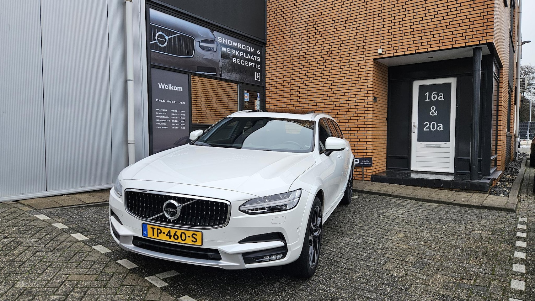 Volvo V90 Cross Country - 2.0 T5 AWD Pro - AutoWereld.nl