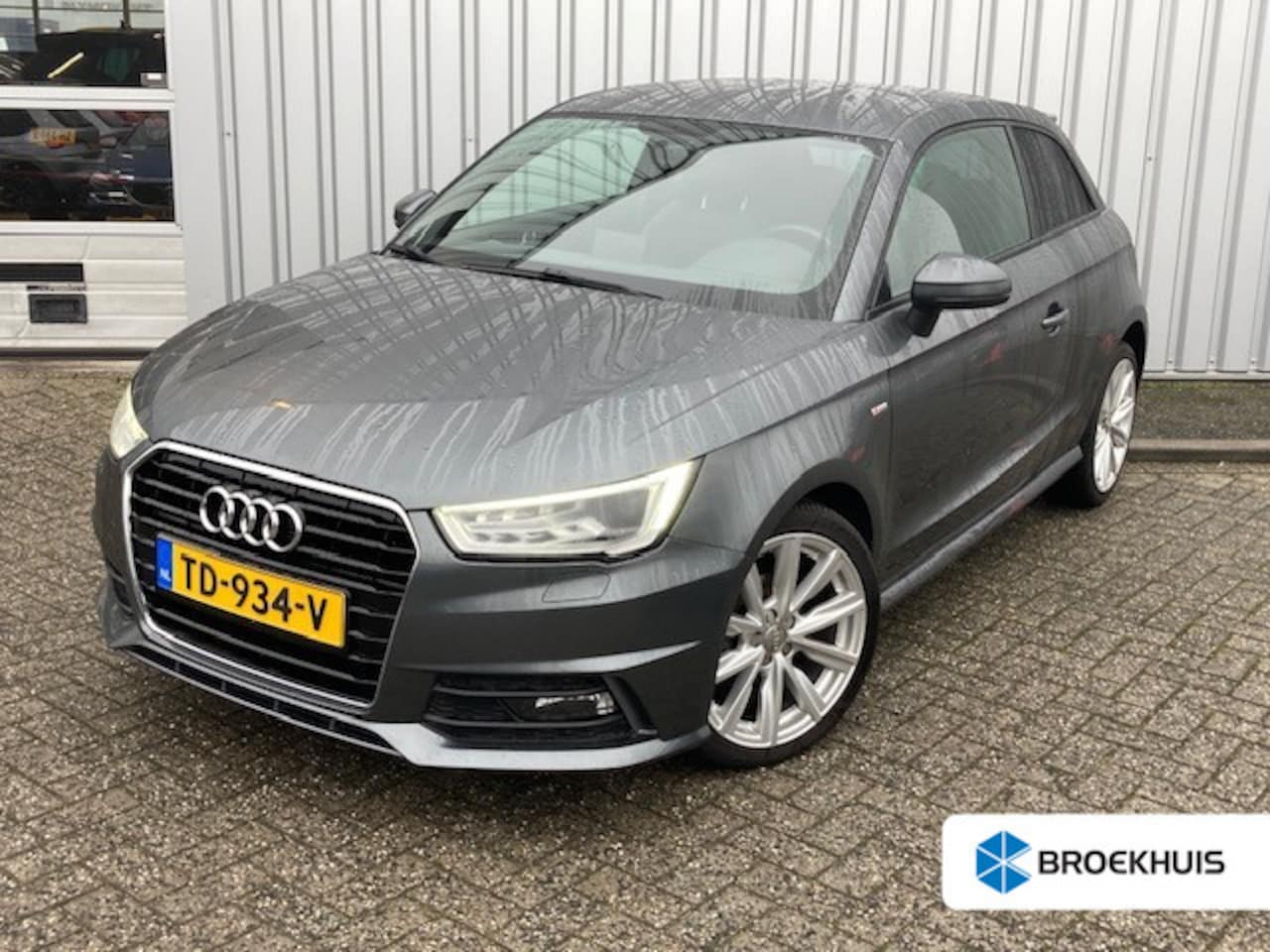 Audi A1 - 1.0 TFSI Advance Sport 95pk AUTO S-line int&exterieur | Navigatie | Cruise control | Priva - AutoWereld.nl