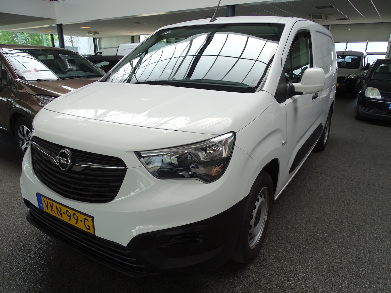 Opel Combo - 1.5D L2H1 Edition maxi, Carplay, Navi, Cruise, Airco, Etc. - AutoWereld.nl
