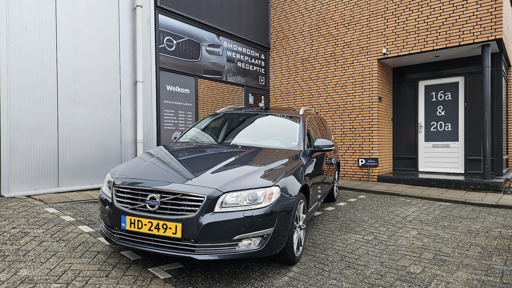 Volvo V70 - 2.0 T4 Inscription Edition 2.0 T4 Inscription Edition - AutoWereld.nl