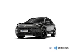 Volkswagen T-Roc - Life First Edition | Voetmatten voor en achter | 'App-Connect' draadloze smartphone integr