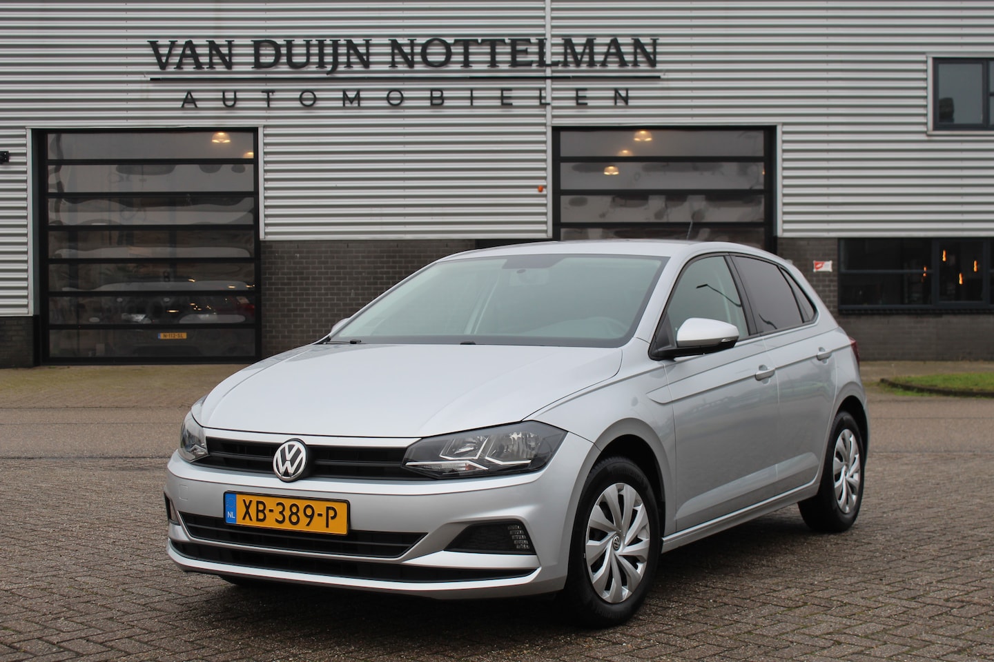 Volkswagen Polo - 1.0 MPI Trendline / Airco / Bluetooth / Cruise / N.A.P. - AutoWereld.nl