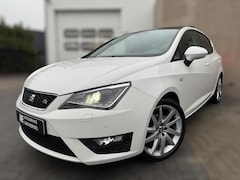 SEAT Ibiza - 1.0 EcoTSI FR Connect TREKHKAAK / PDC / CARPLAY ./ STOELVERW. / SOUND / LED / LEDER ALCANT