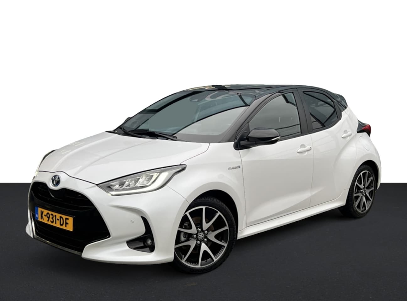 Toyota Yaris - 1.5 Hyb. Executive | PDC | HUD | JBL Audio - AutoWereld.nl