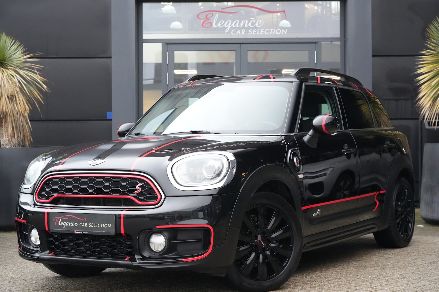 MINI Countryman - 1.5 Cooper S E ALL4 Chili 220 pk Panoramadak/Stoelverwarming/Navigatie - AutoWereld.nl