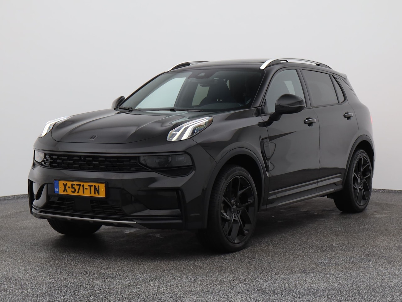 Lynk & Co 01 - 1.5 Plug-in Hybrid | 360° | BLACK | ZWARTE HEMEL | NLD AUTO - AutoWereld.nl