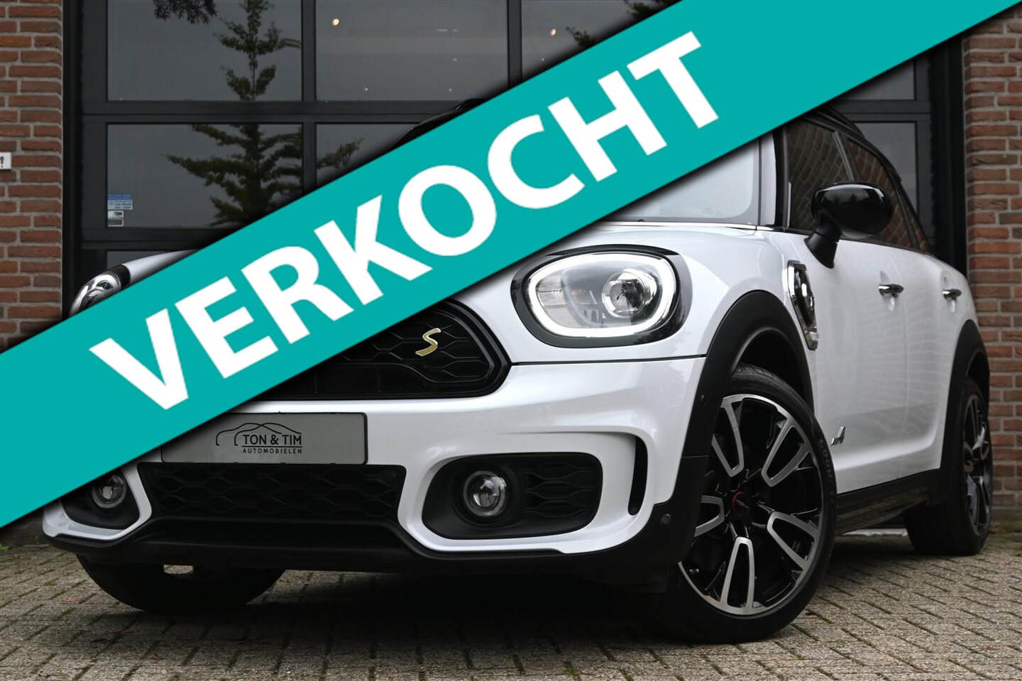MINI Countryman - Mini 2.0 Cooper S E ALL4 John Works JCW BlackPack YoursLeder '20 - AutoWereld.nl